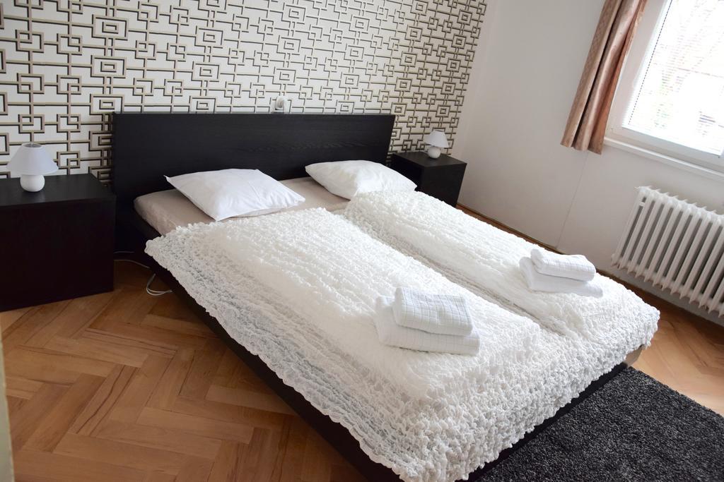 Classical House In Prague 6 Екстер'єр фото